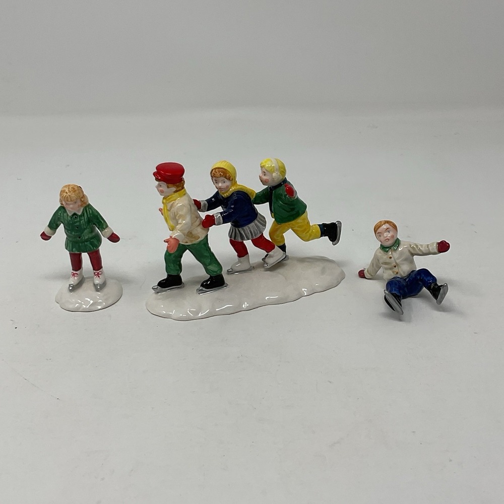 Dept 56 Original Snow Village Crack The Whip Skaters Christmas 5171-3